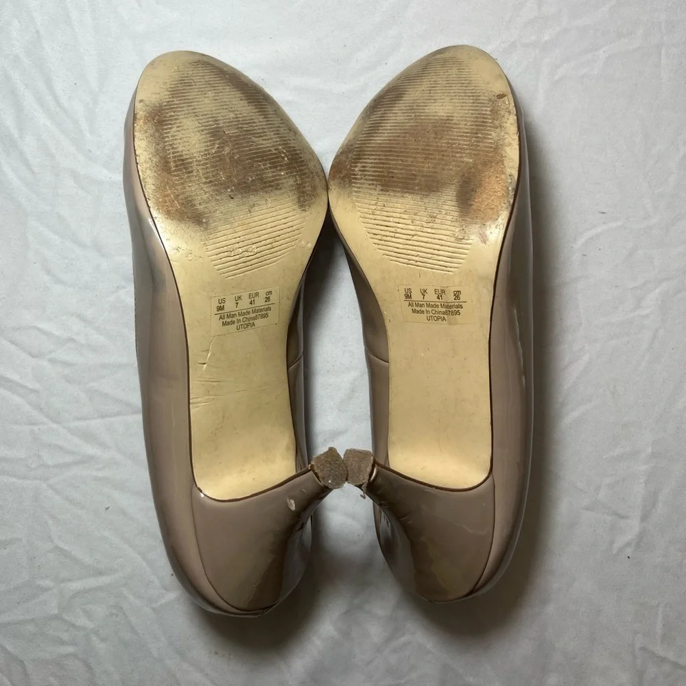 Fergalicious by Fergie Nude Patent Leather Pumps - Size 9